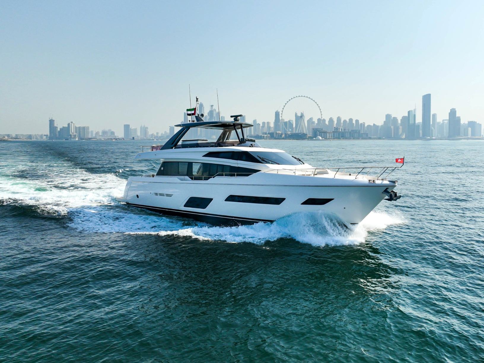 Foto 14: Ferretti 78 Fuß