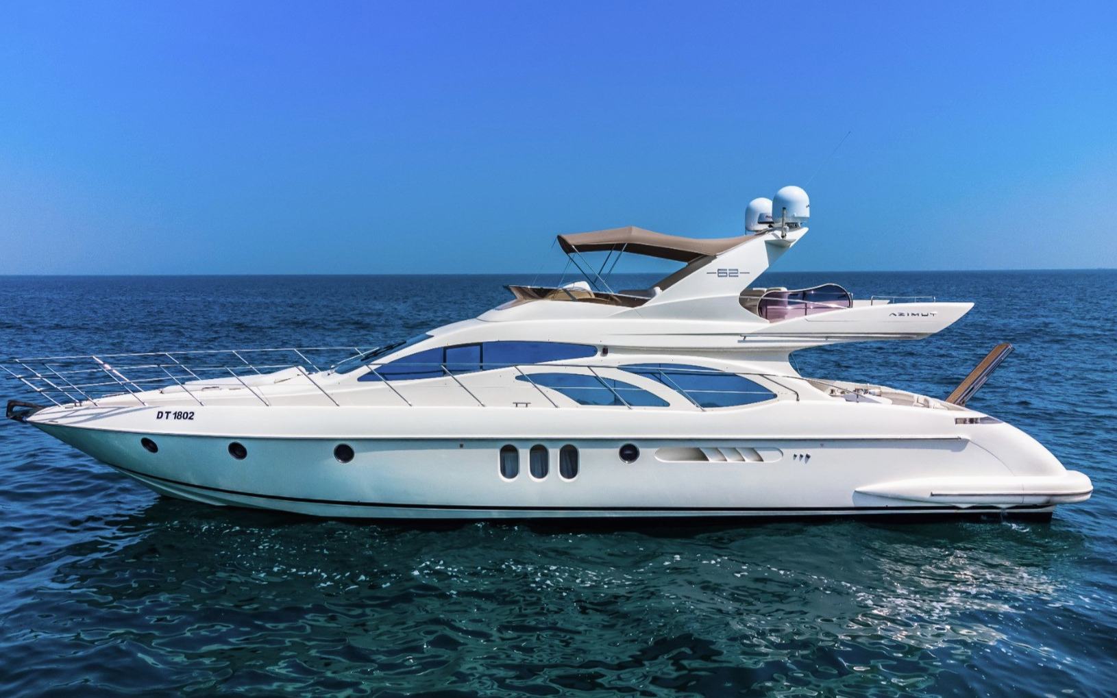 Azimut Lucky Star (62 Fuß)