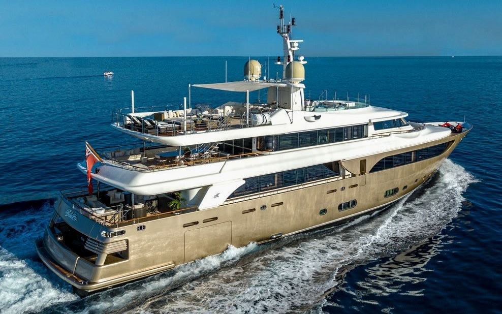 M/Y Behike (140 Fuß)