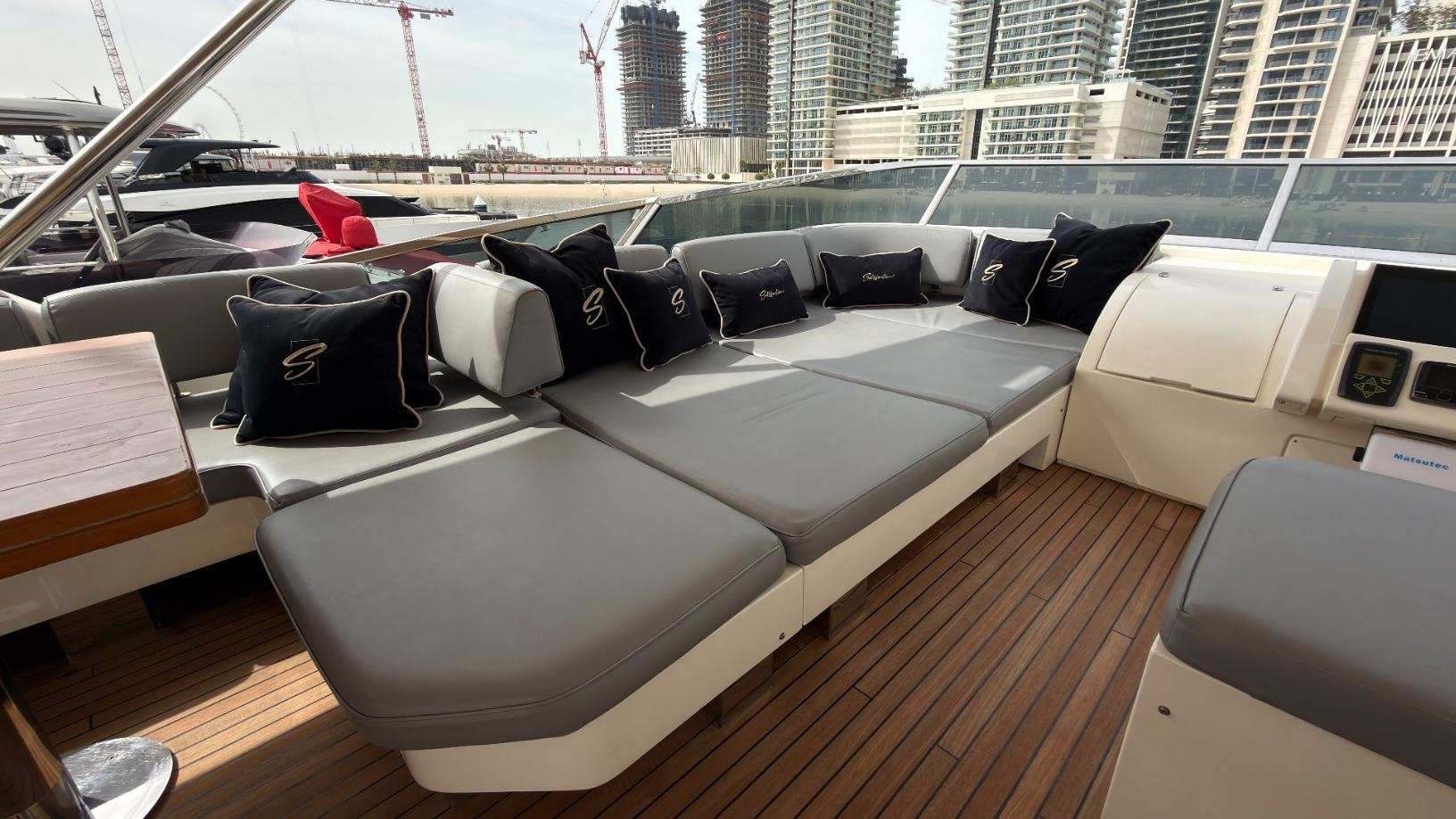 Foto 12: Azimut Satisfaction