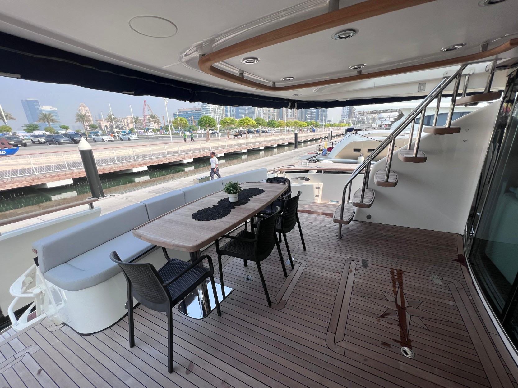 Foto 4: Fairline Liberty