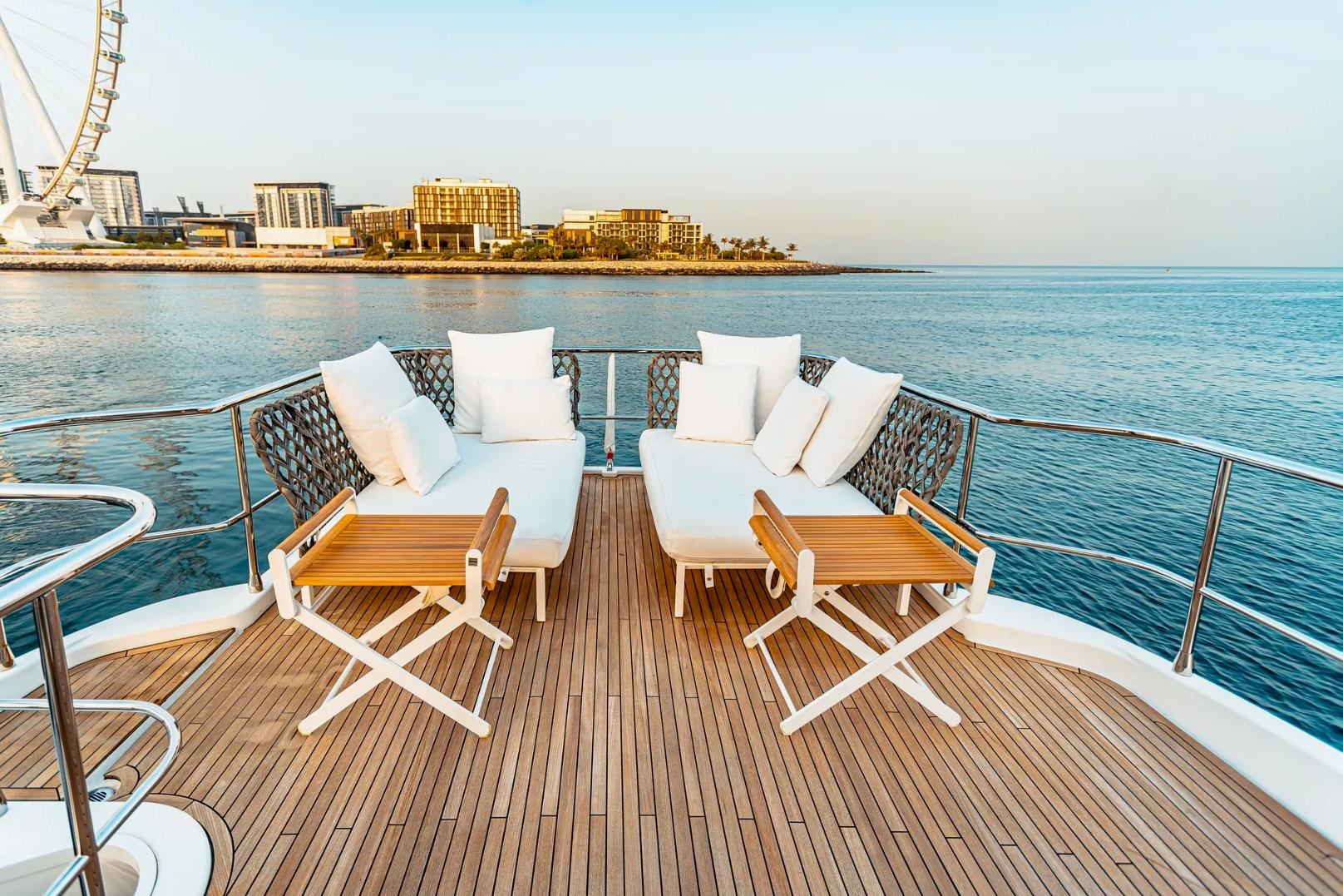 Foto 6: Azimut Magellano 66 Fuß