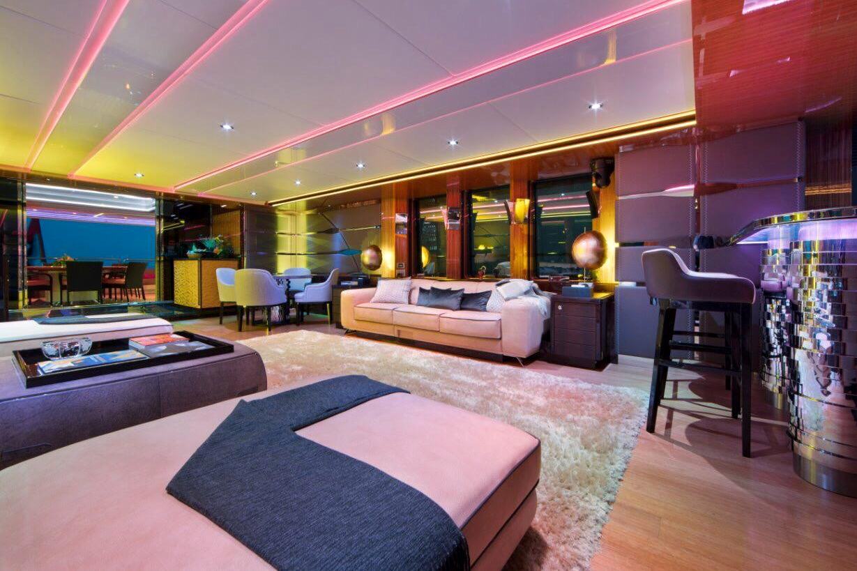 Foto 5: Benetti Code 8