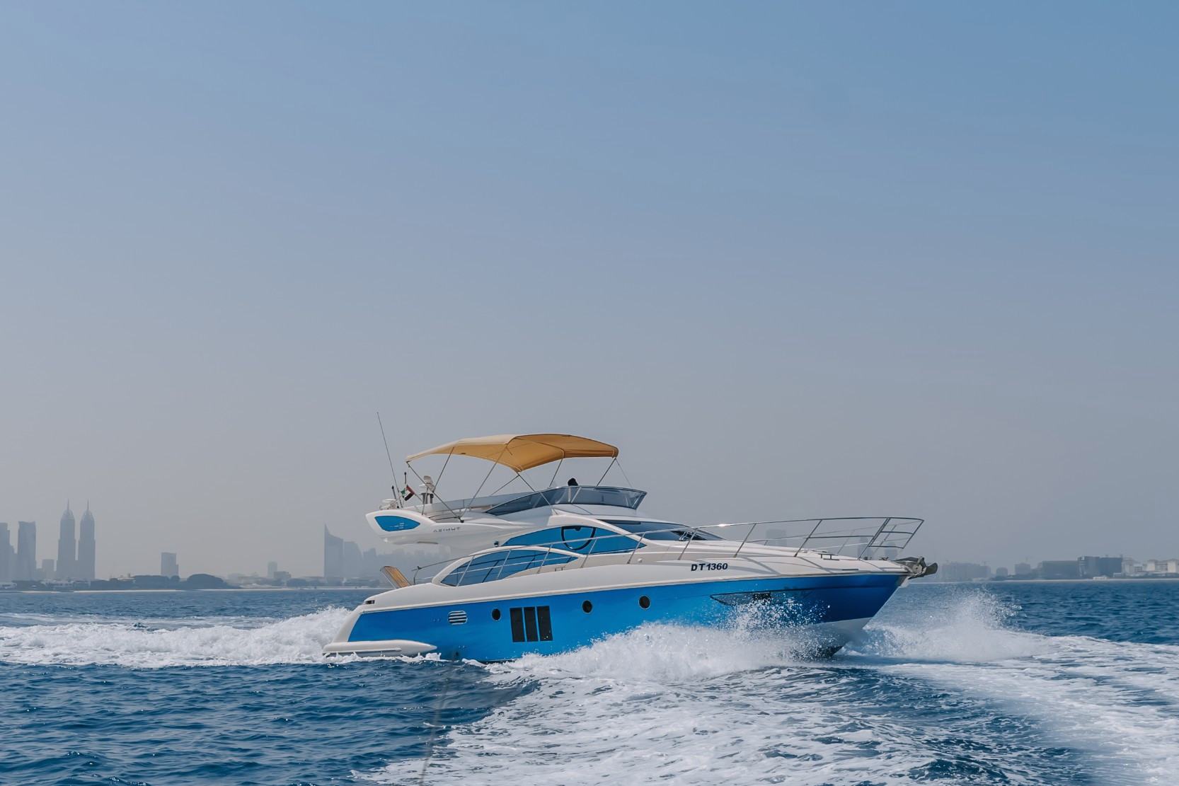 Foto 4: Azimut No Regrets