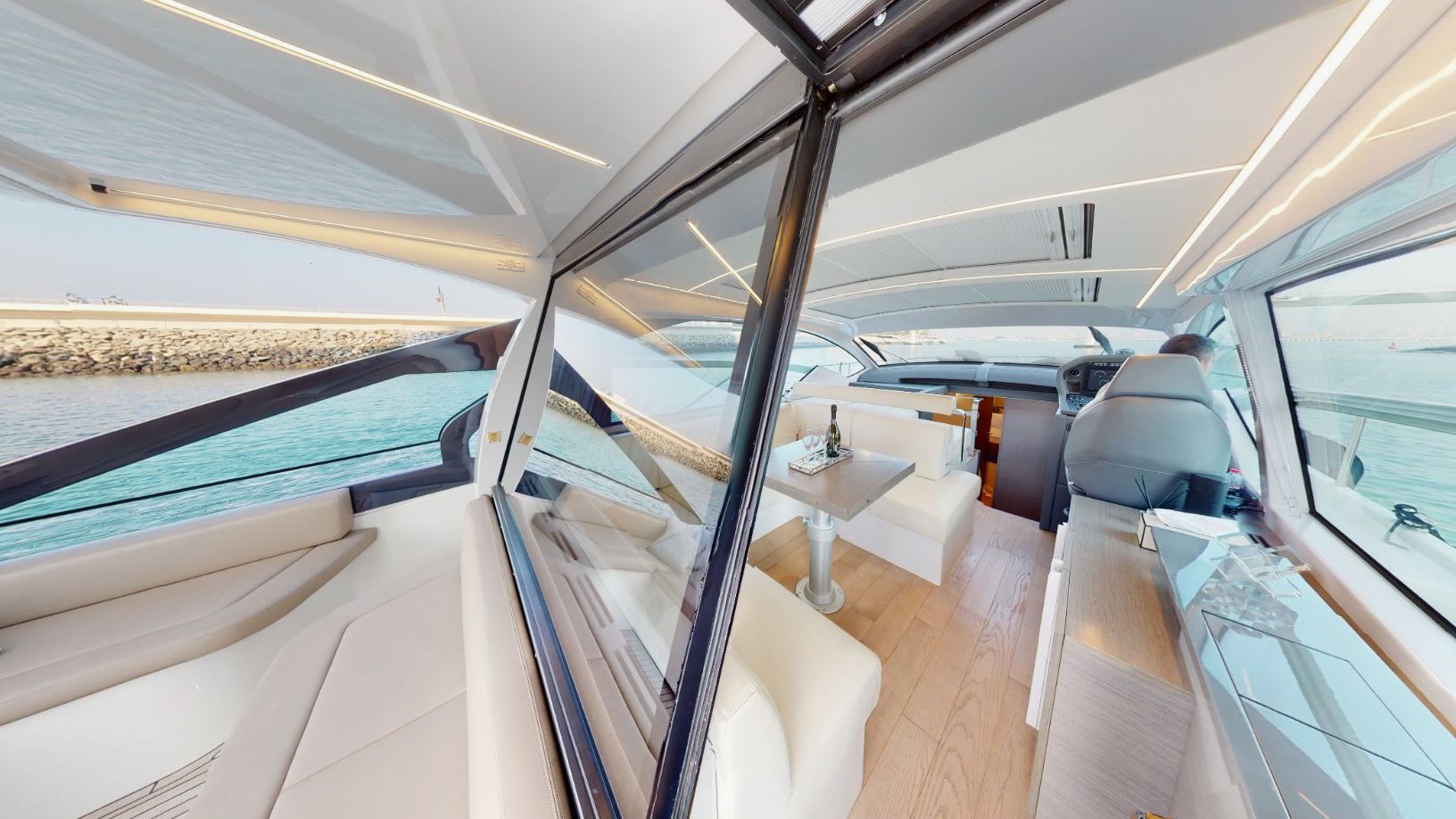 Foto 6: Pershing 5X Pearl White