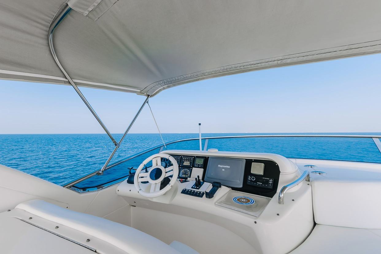 Foto 3: Azimut 8ofUs