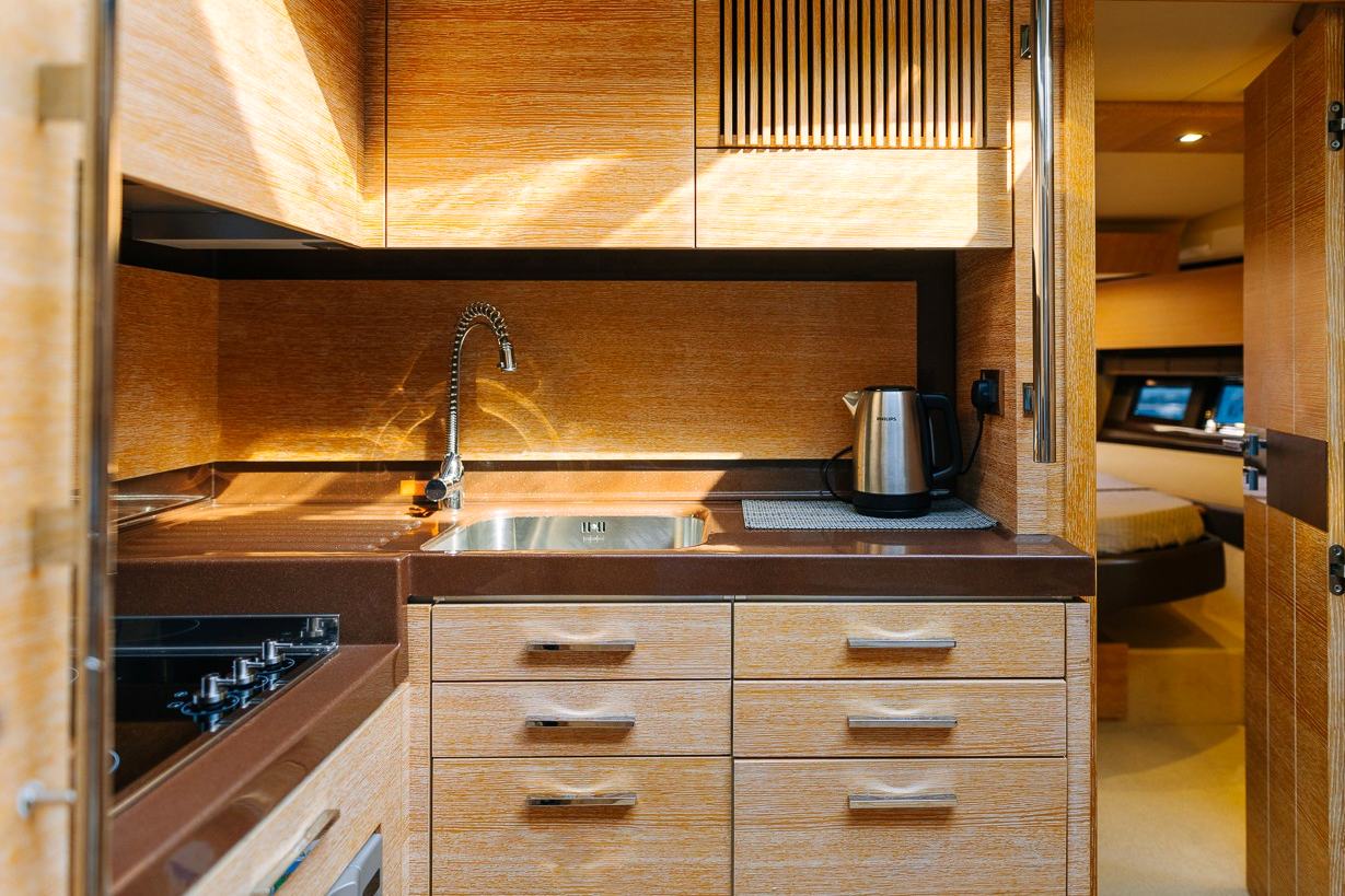 Foto 5: Azimut No Regrets