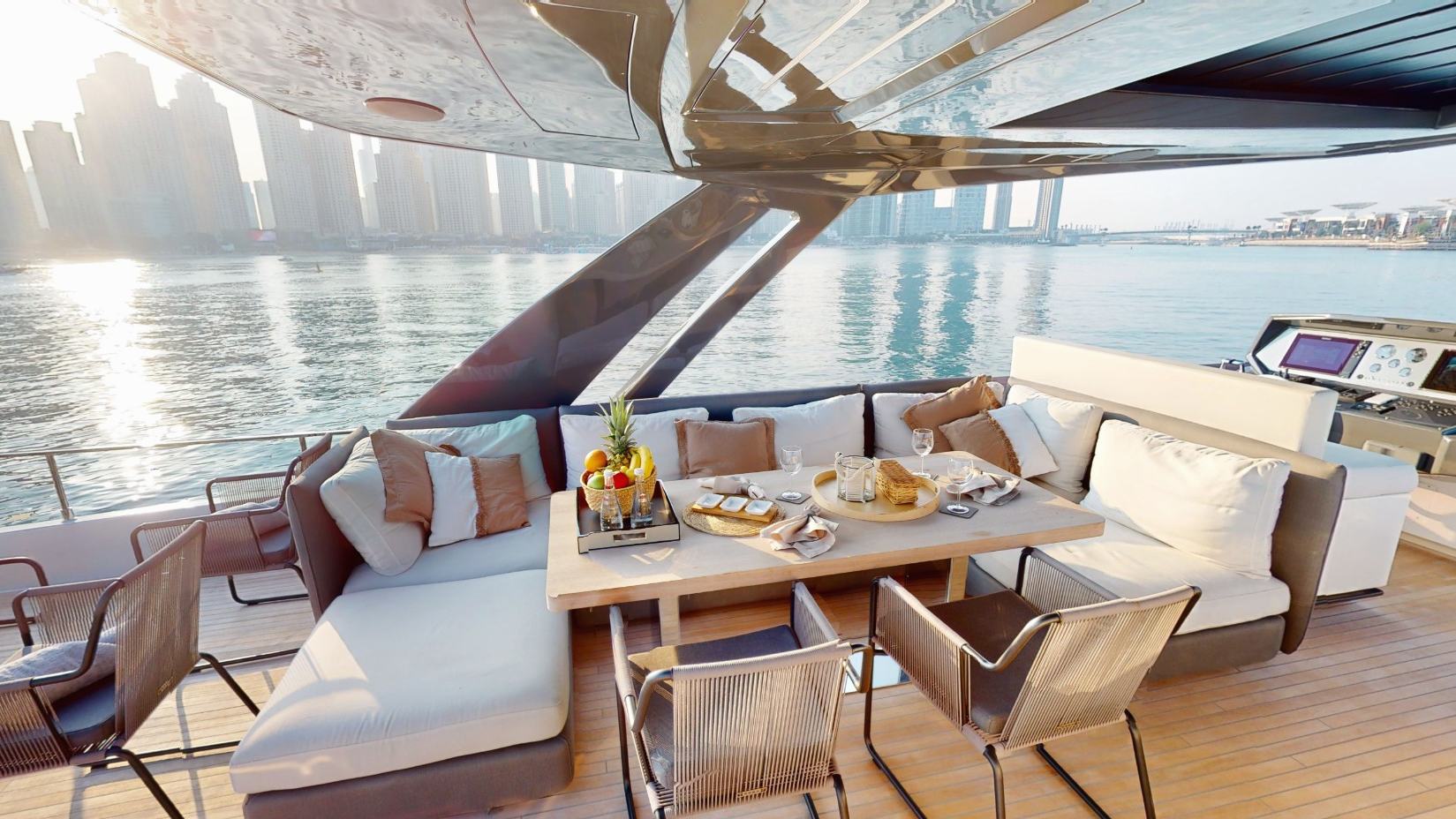 Foto 15: Ferretti 78 Fuß