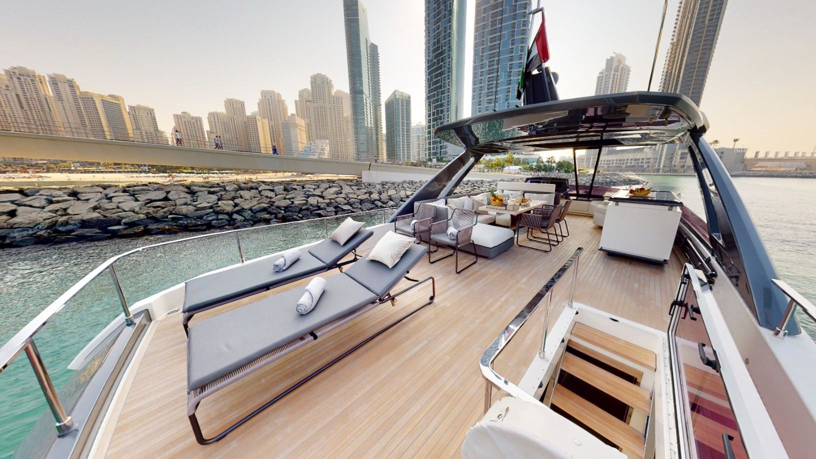 Foto 8: Ferretti 78 Fuß