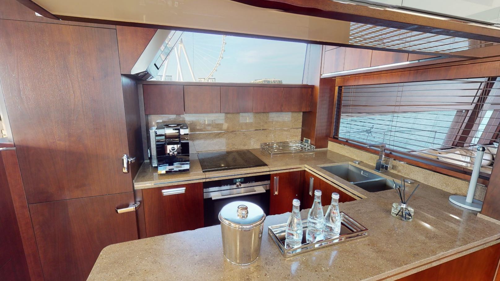 Foto 10: Galeon