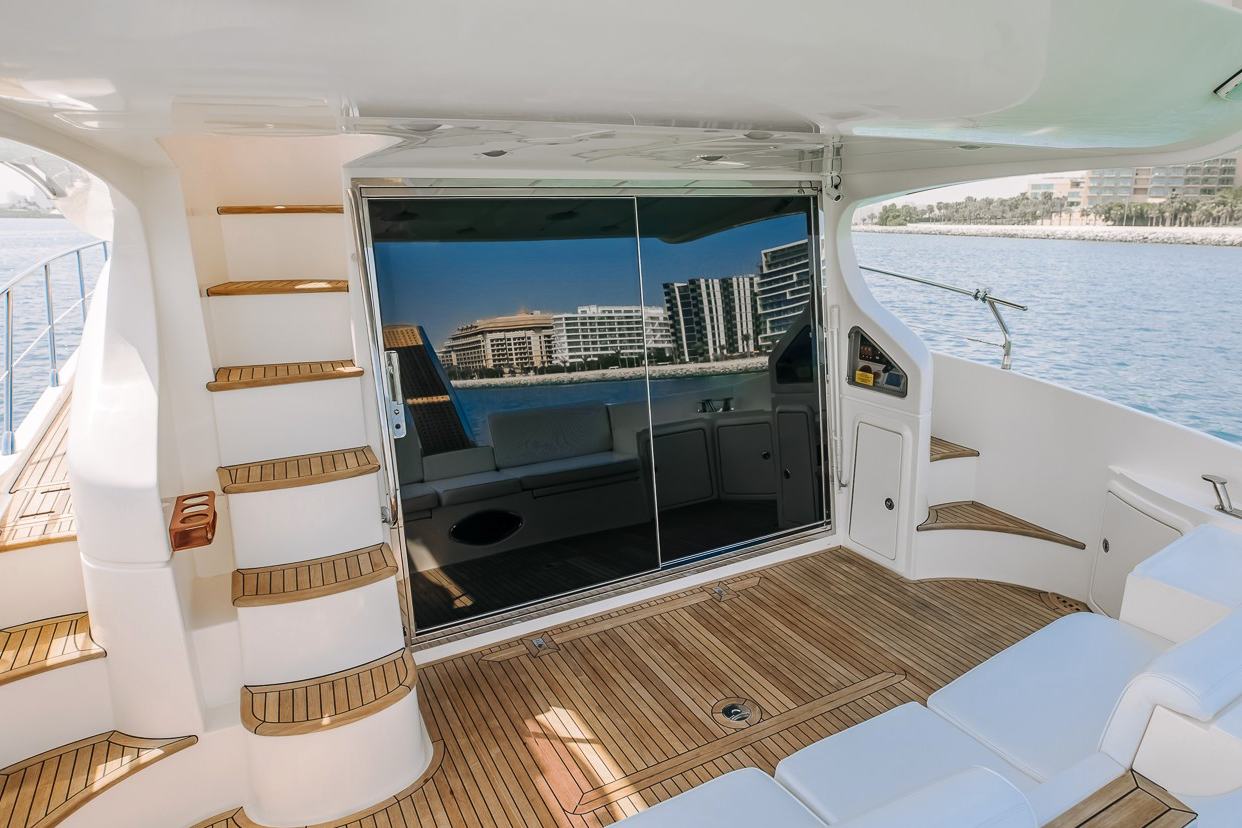 Foto 2: Azimut No Regrets