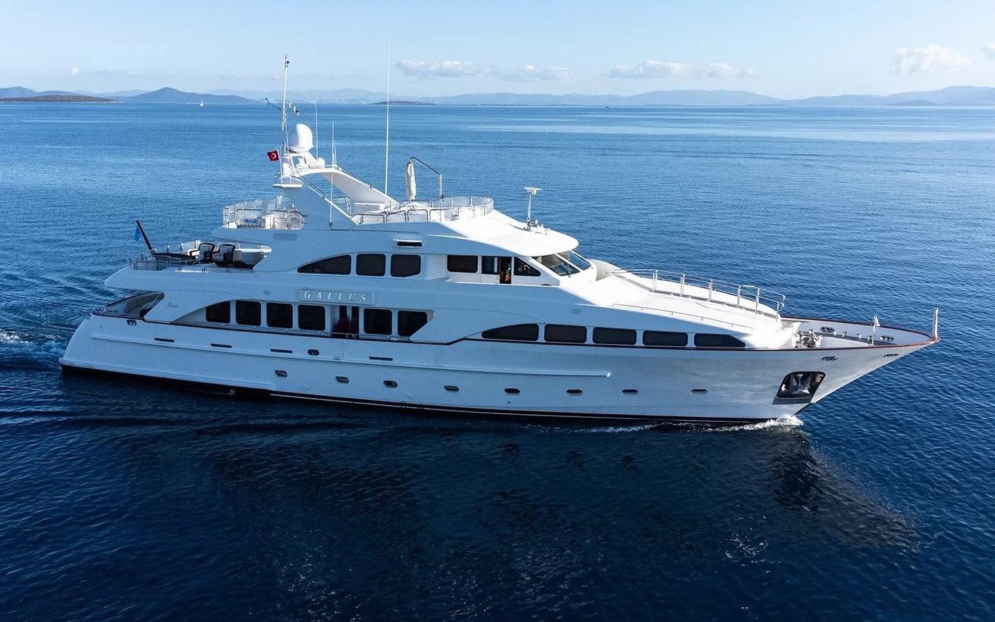 Benetti Gallus (115 Fuß)