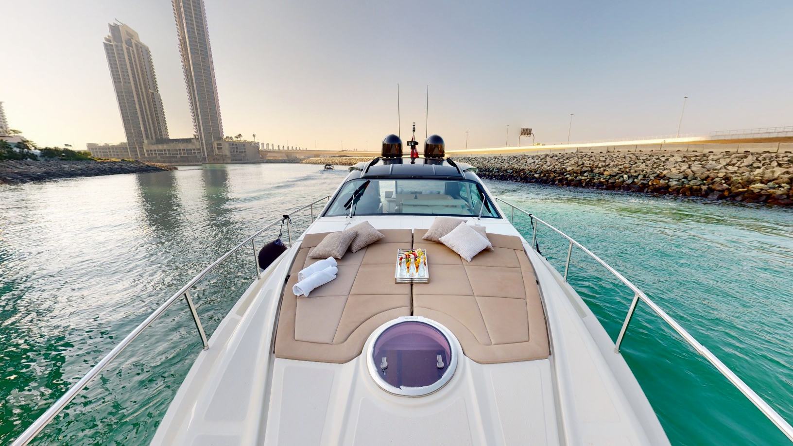 Foto 16: Pershing 5X Pearl White