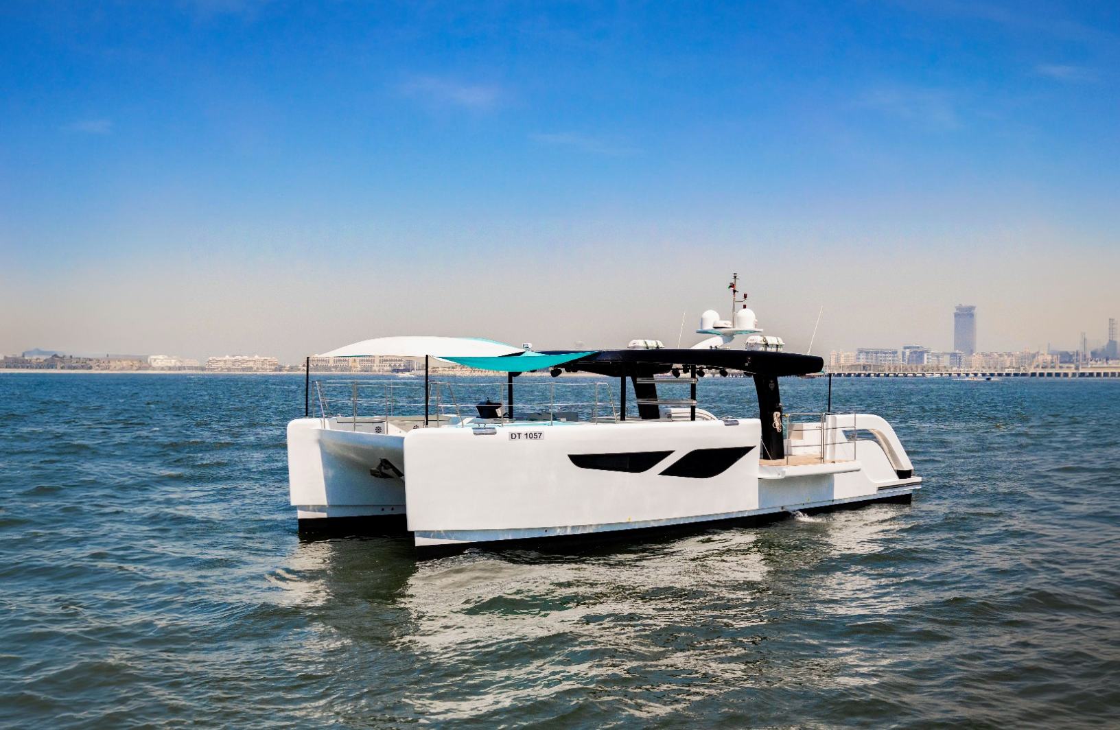 Foto 3: Catamaran Ozone