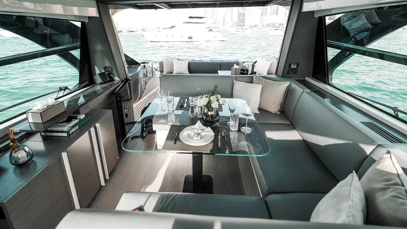 Foto 10: Pershing 5X Shark Grey