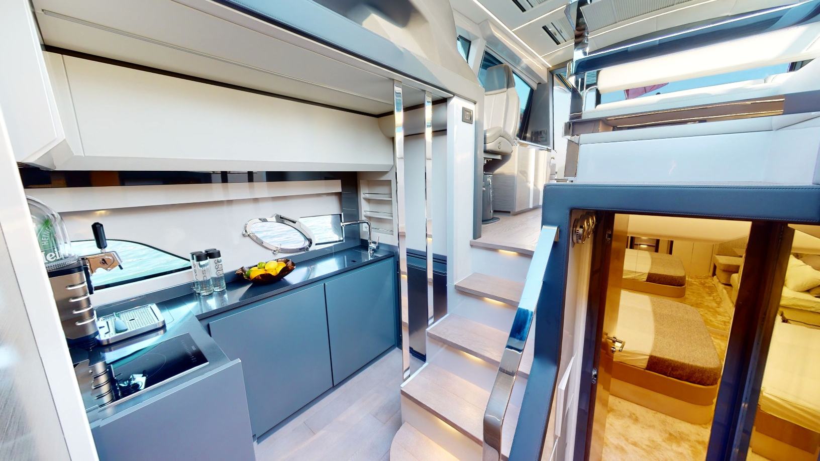 Foto 4: Pershing 5X Pearl White
