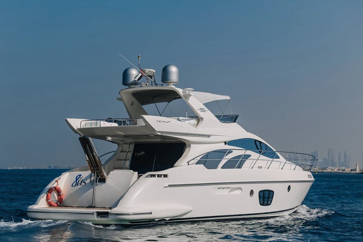 Foto 8: Azimut 8ofUs