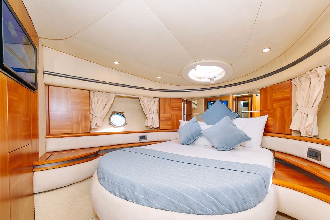 Foto 10: Azimut Candy