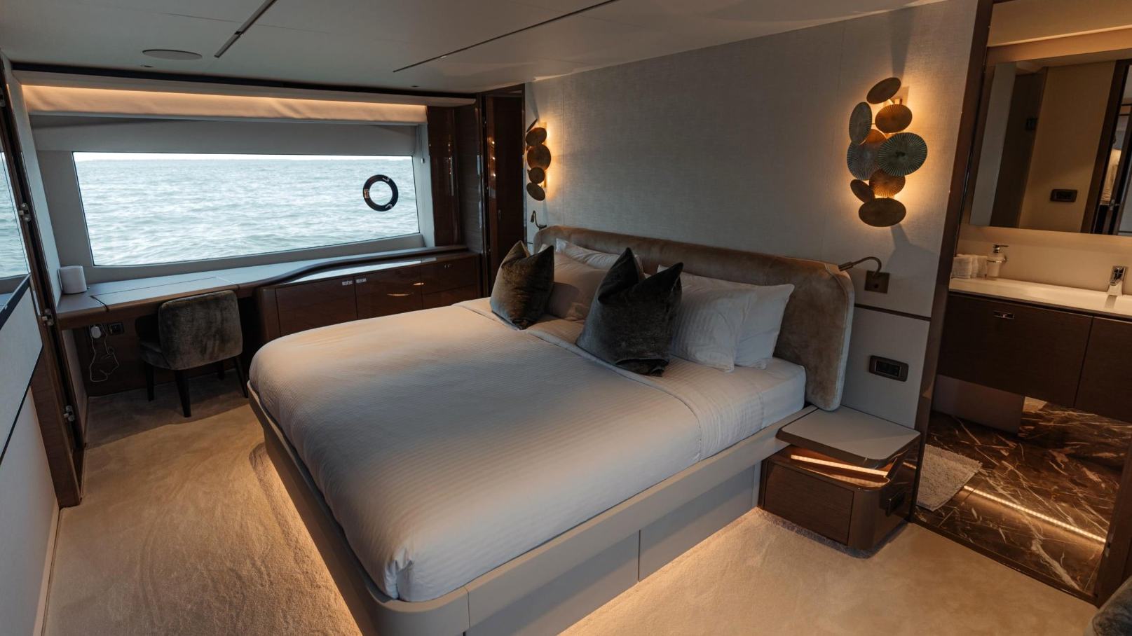 Foto 9: Princess 95X Super-flybridge