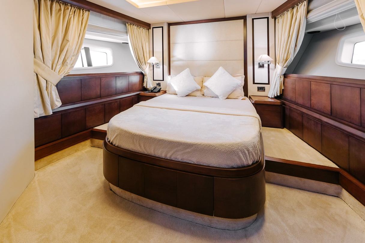 Foto 12: Azimut Viktoria