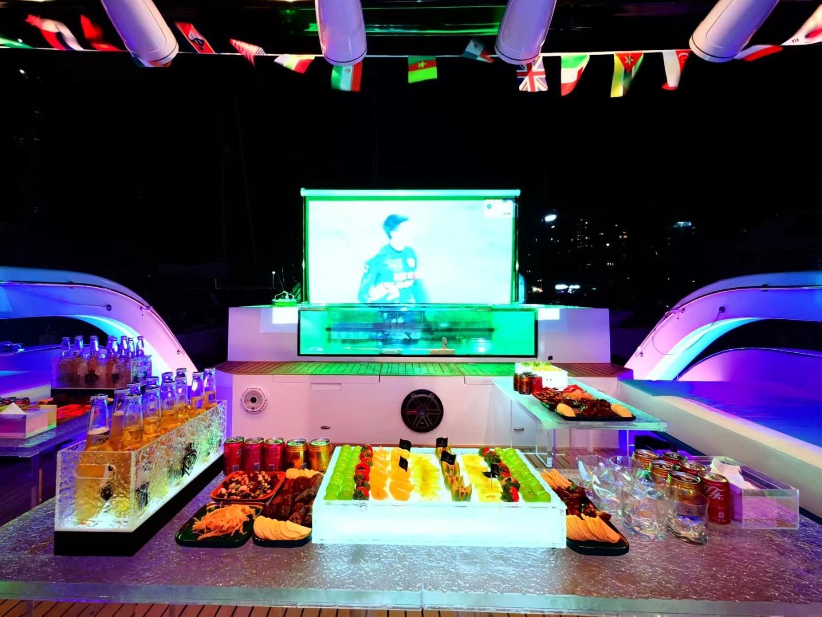 Foto 4: Catamaran Ozone