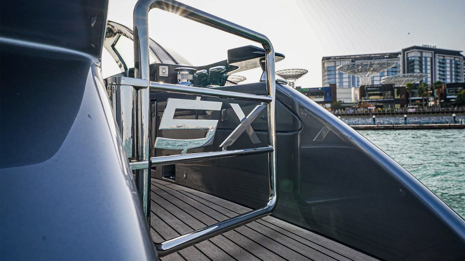 Foto 11: Pershing 5X Shark Grey