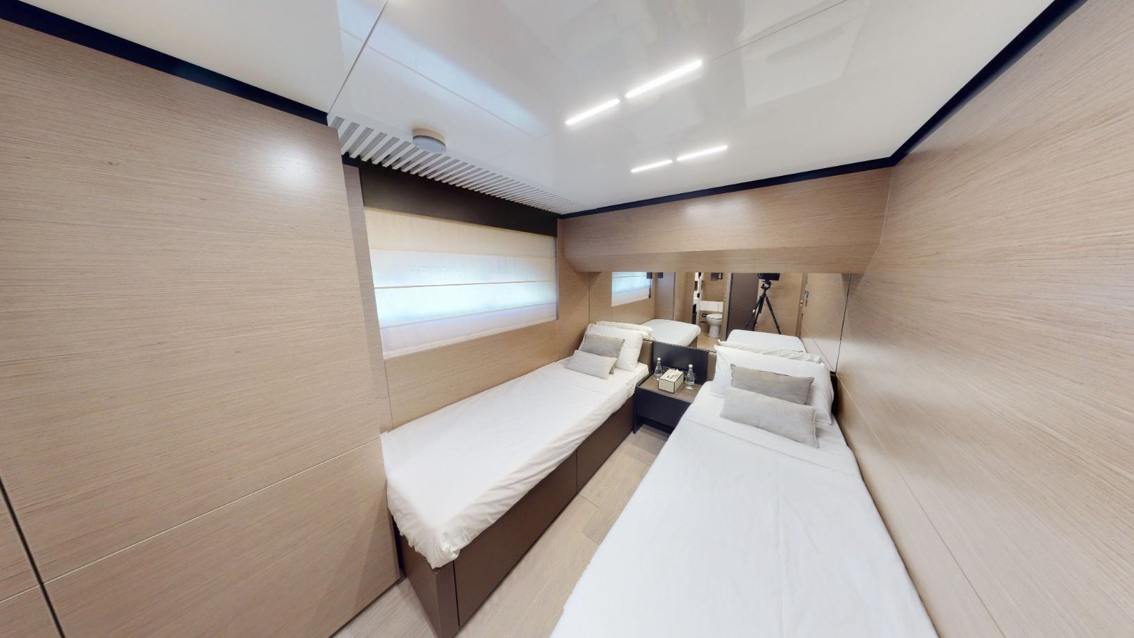 Foto 10: Ferretti 78 Fuß