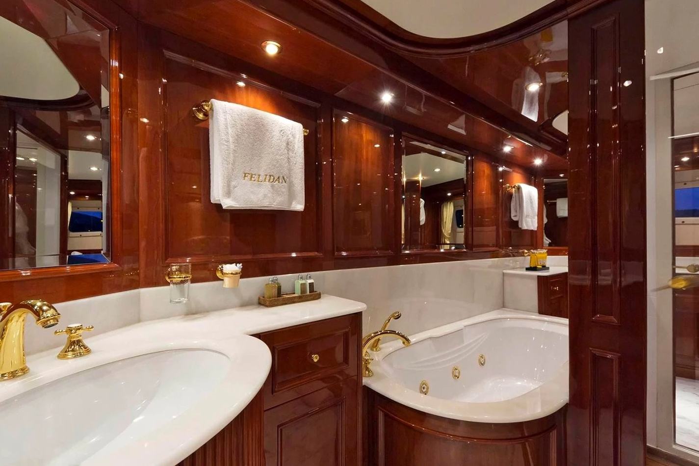 Foto 2: Benetti Gallus
