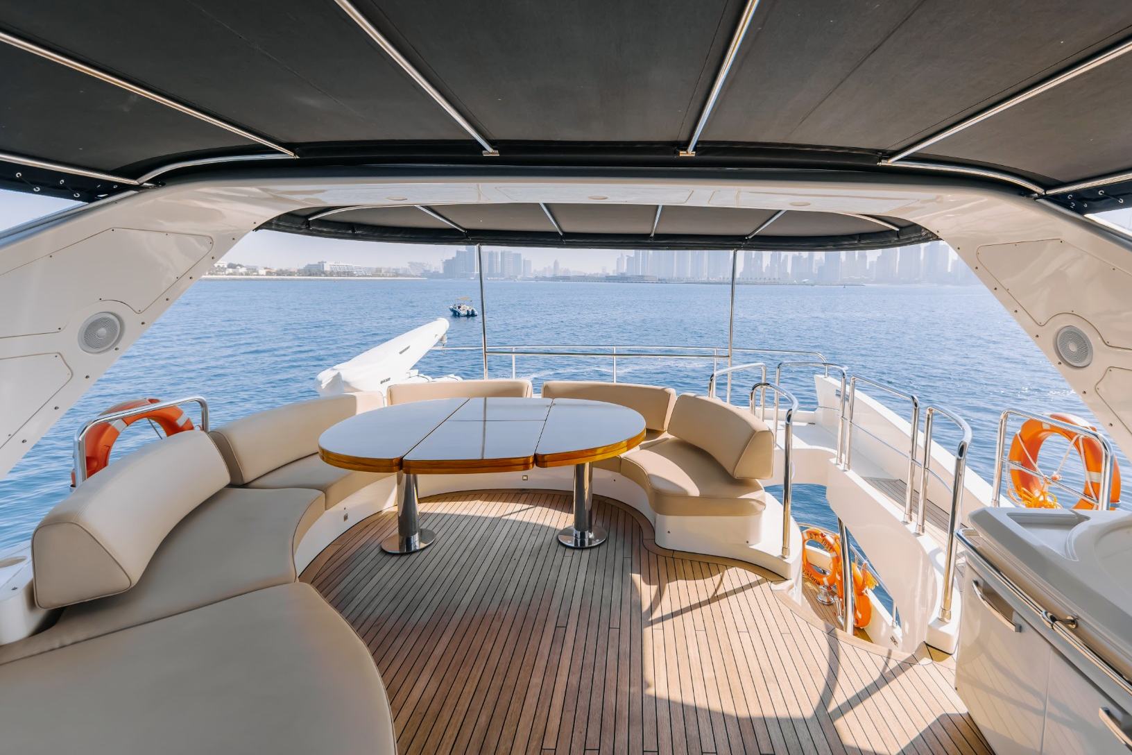 Foto 6: Azimut Viktoria