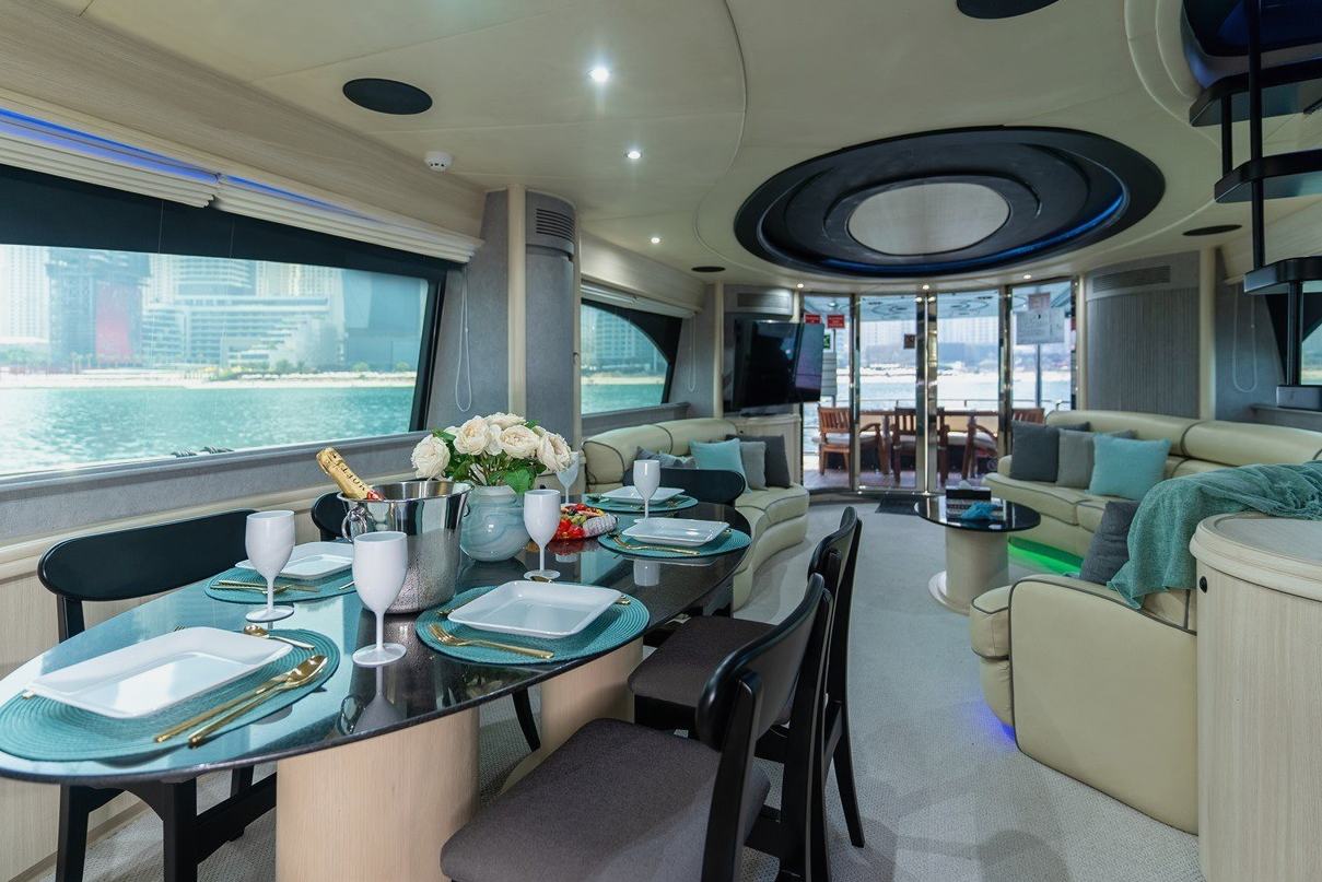 Foto 2: Azimut Anna
