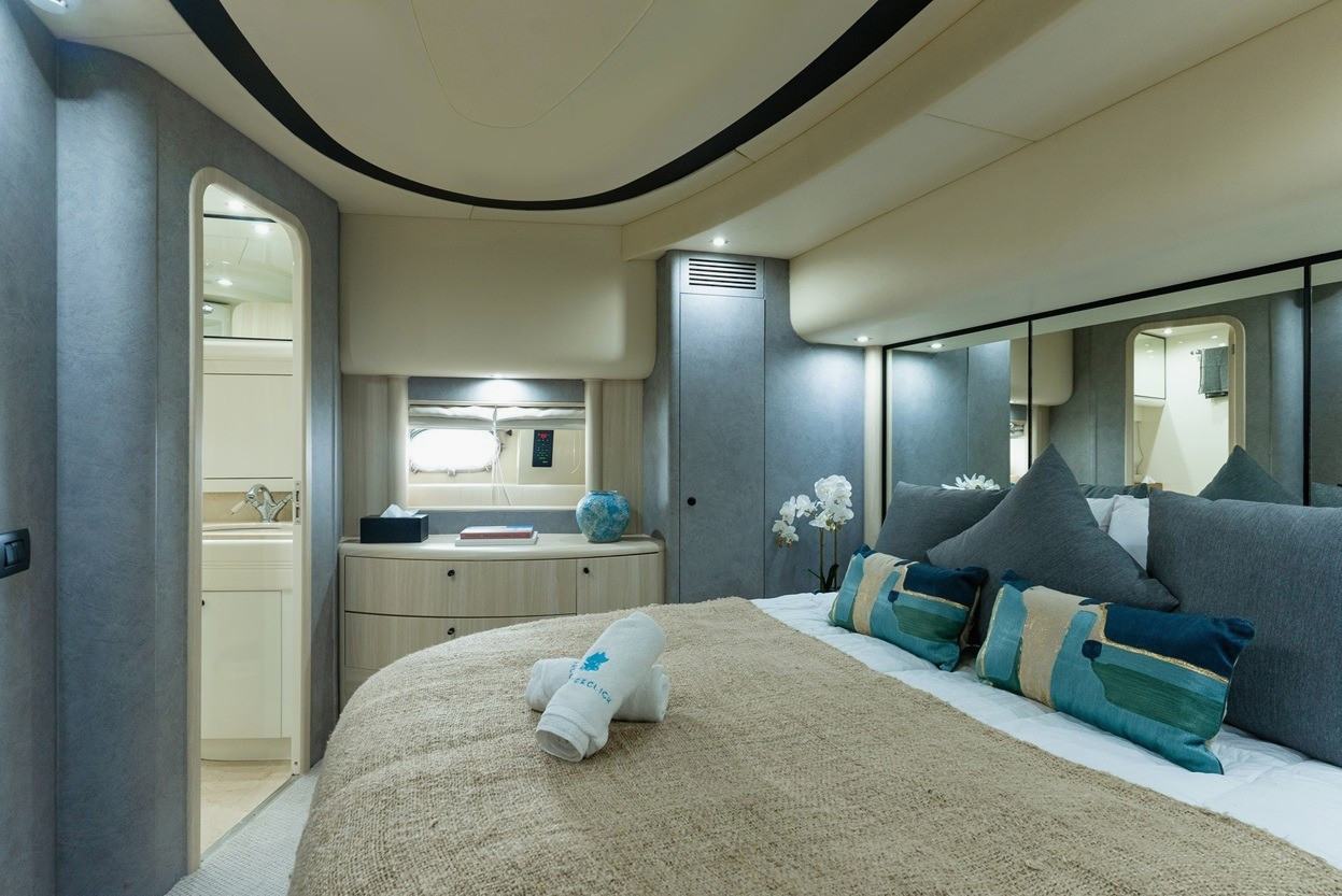 Foto 9: Azimut Anna