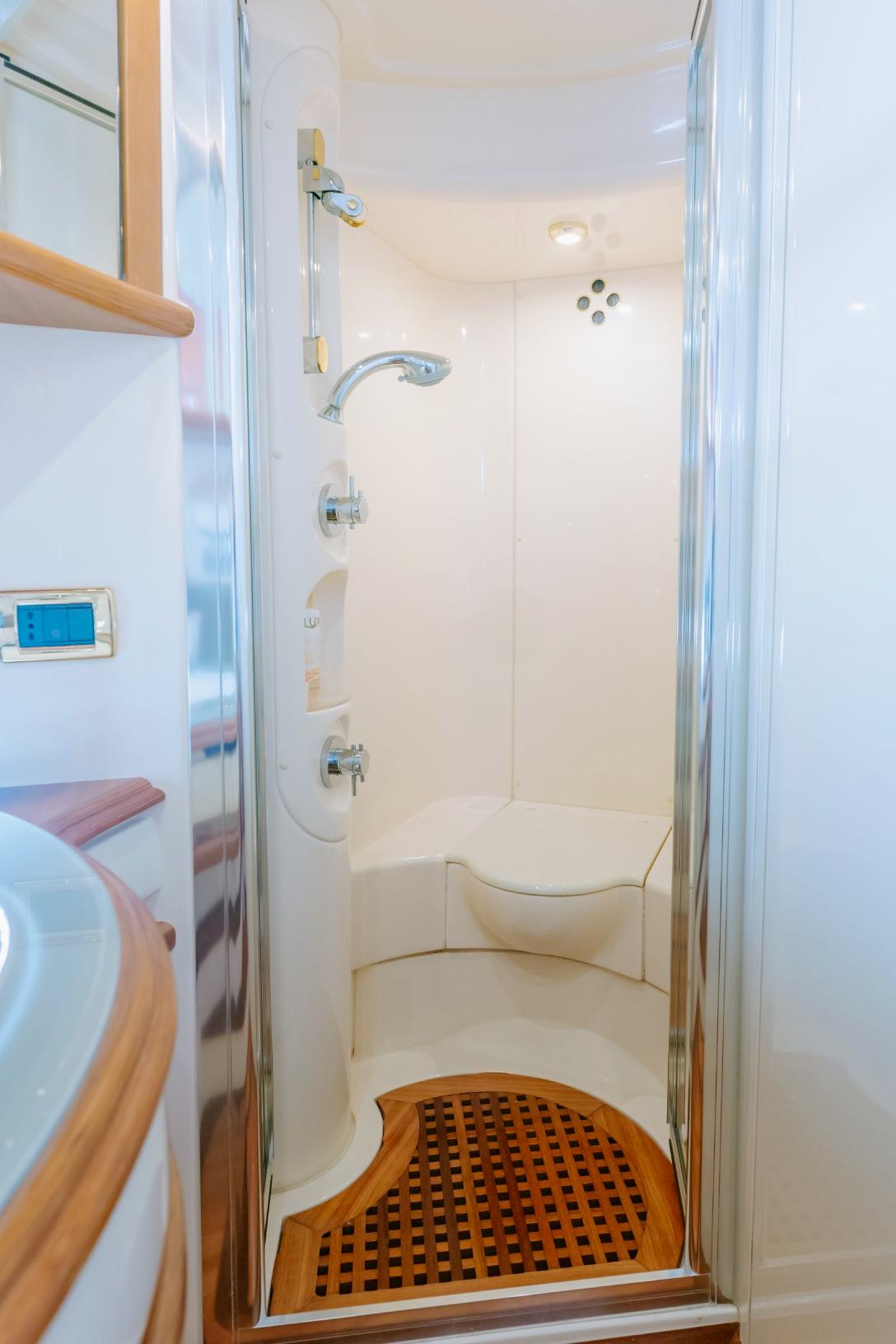 Foto 2: Azimut White Pearl