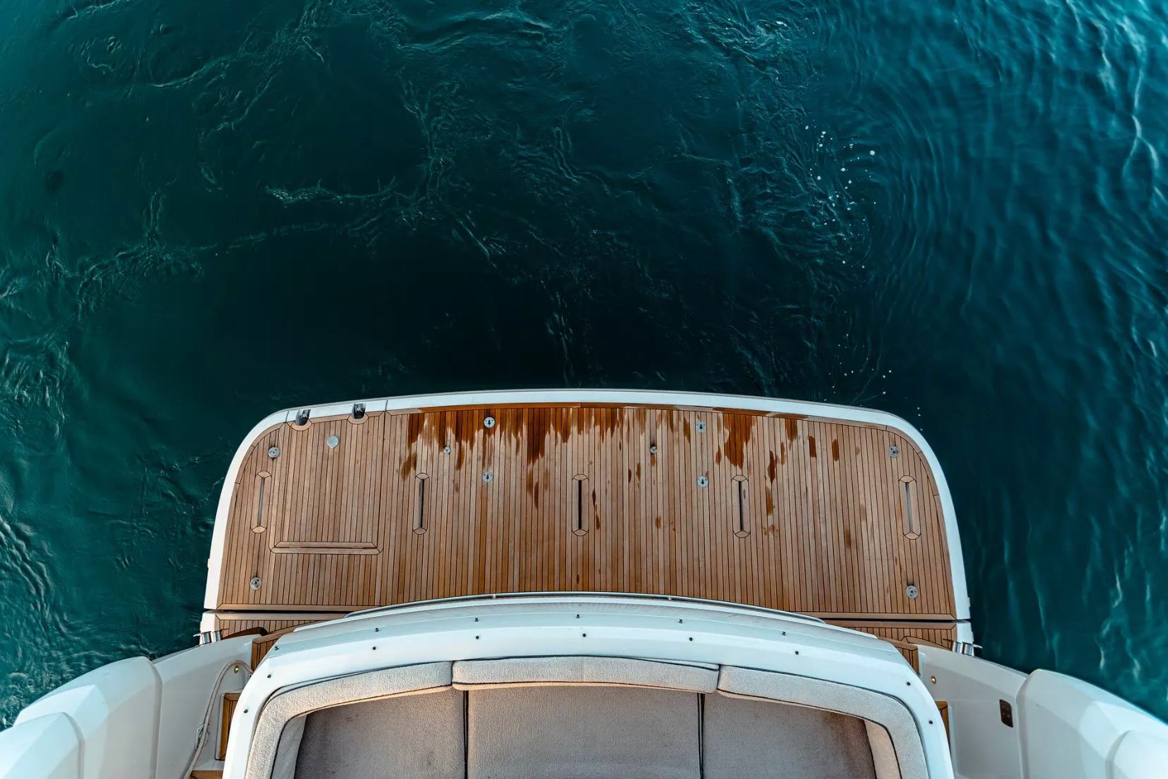 Foto 5: Azimut Magellano 66 Fuß